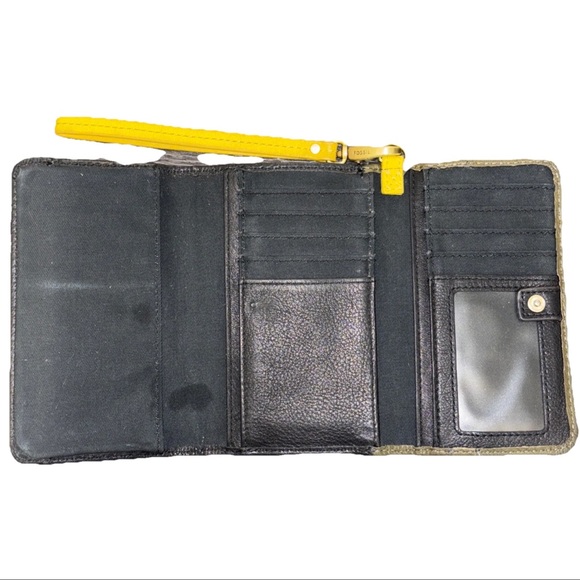 FOSSIL PRESTON PERFORATED PEBBLE LEATHER WRISTLET WALLET‎ OLIVE GREEN/BLACK 6”L - Picture 4 of 16